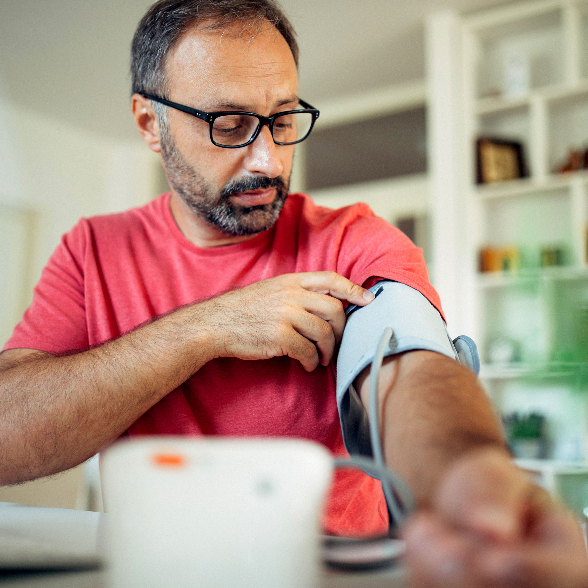 How to Check Blood Pressure at Home: Important Steps Before and During