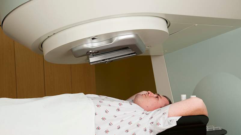 人要经历的放射治疗。