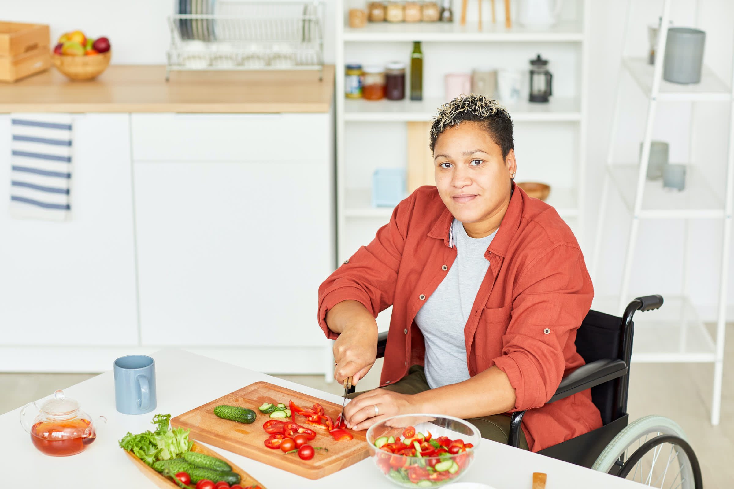 How to Make It Easier to Cook When You Have MS - Vimarsana News