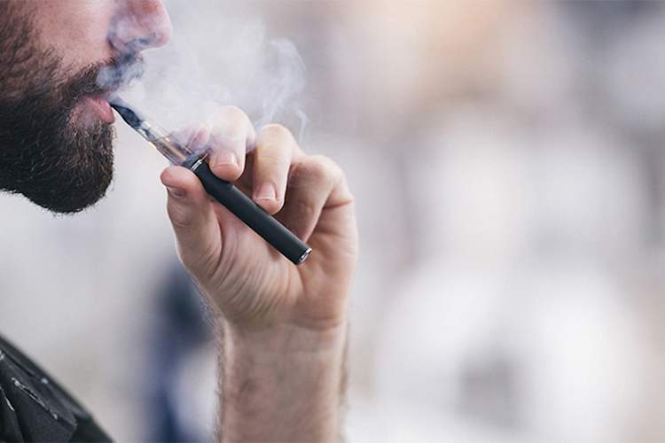 男人vap,烟。