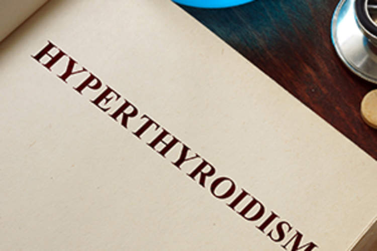 甲亢写在书与平板电脑。