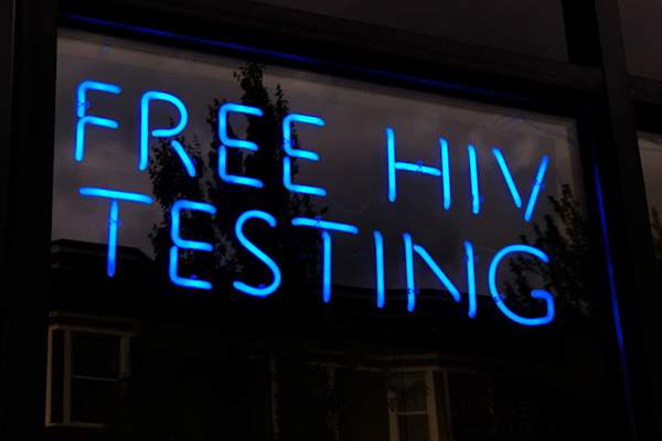 免费HIV检测霓虹灯