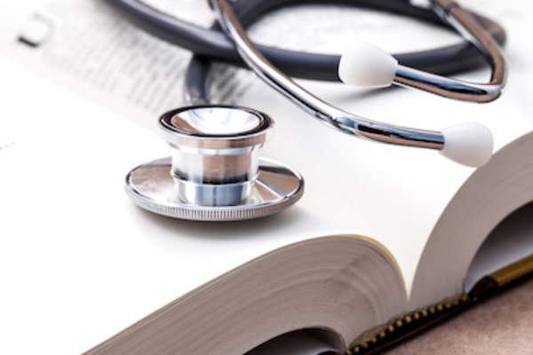 开卷时带上听诊器。