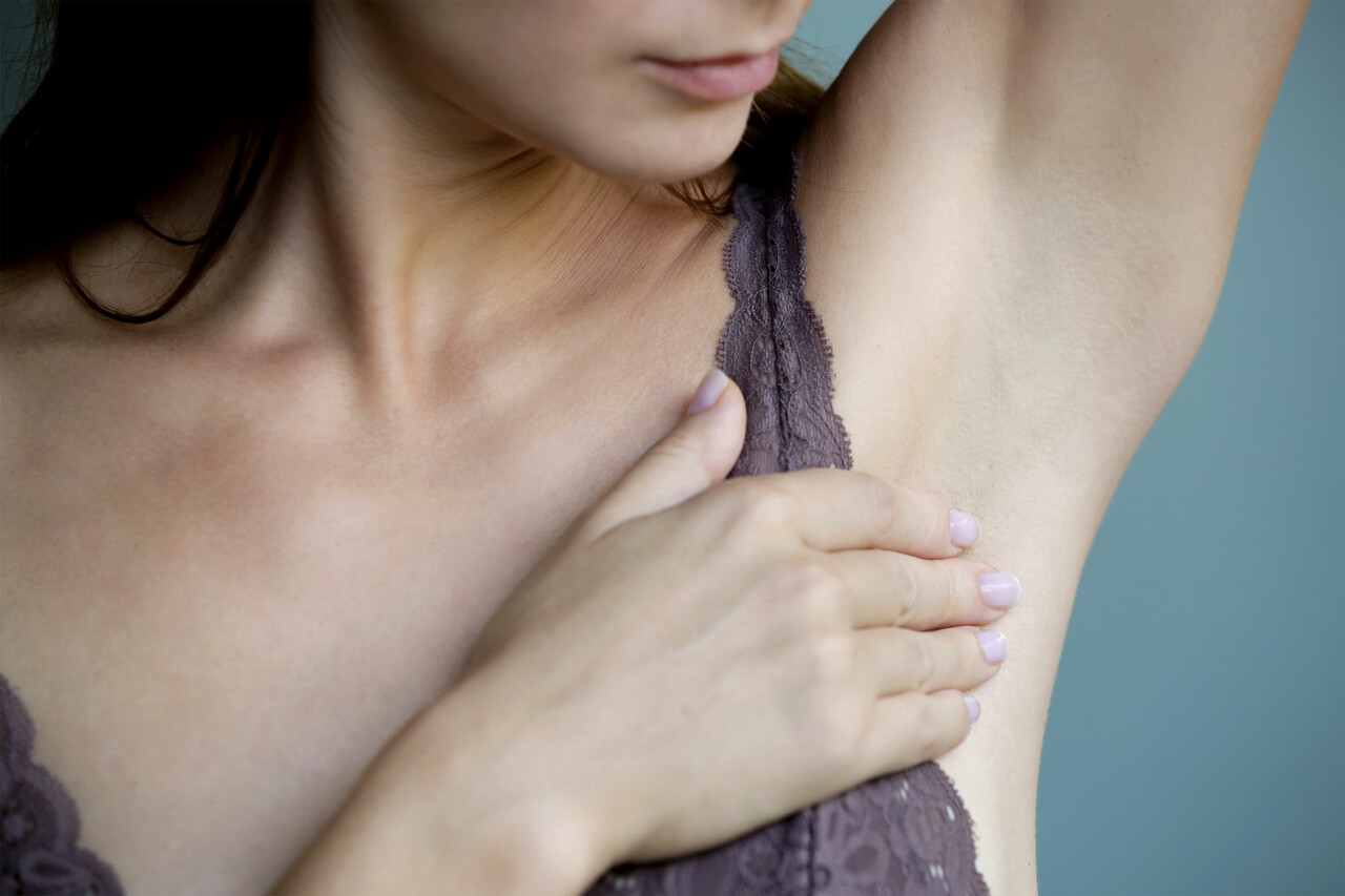Armpit Lump: Causes, Symptoms & Treatment