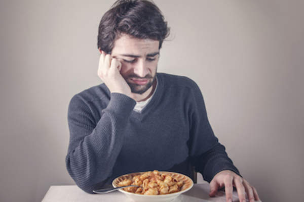 男人不希望自己吃面食的碗。