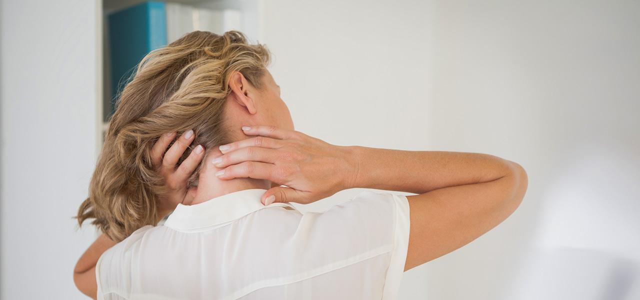 Signs You Should Seek a Doctor for Your Chronic Neck Pain