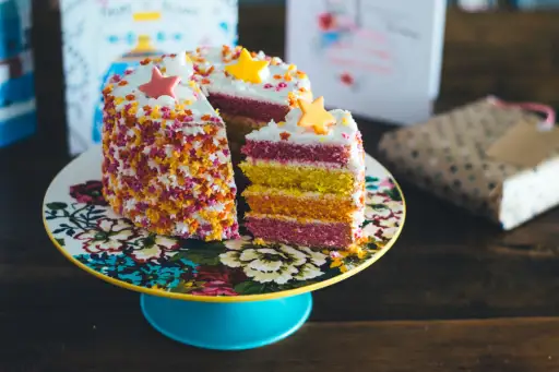 色彩斑斓的蛋糕