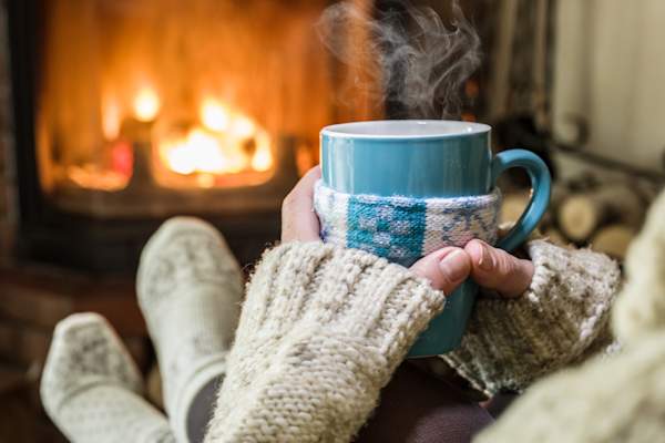 舒适温暖的自我护理的火。