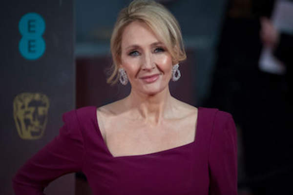 2017年2月12日,J.K.罗琳出席在英国伦敦皇家阿尔伯特音乐厅举行的第70届英国电影学院奖颁奖典礼。