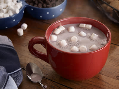 一杯热巧克力加棉花糖。