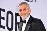 乔治·克鲁尼（George Clooney）于2018年6月7日在杜比剧院（Dolby Theatre）上参加美国电影学院（American Film Institute）的第46届生活成就奖。