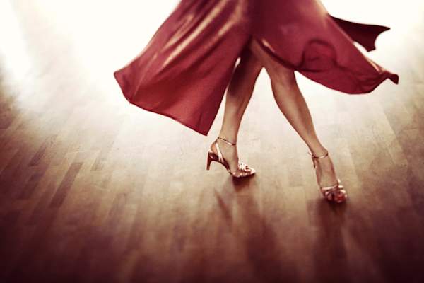 女人的腿萨尔萨舞