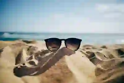太阳镜在海滩