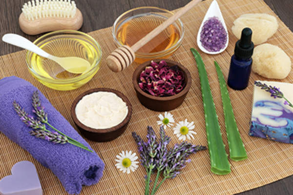 各种护肤成分。