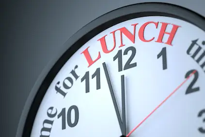时钟与中午标记为午餐。