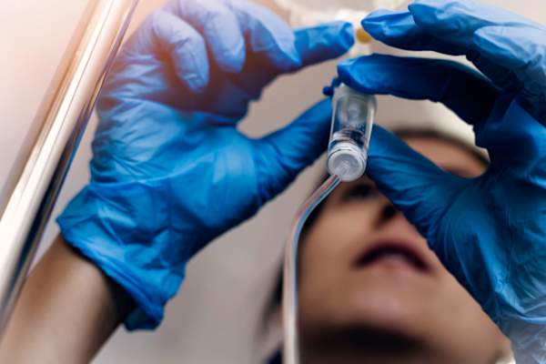 护士定影静脉滴注