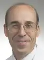 Byron Thomashow,M.D.爆头。