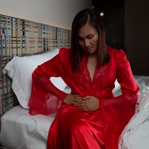 子宫疼痛的女人