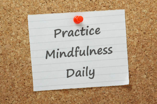 每天练习正念提醒。