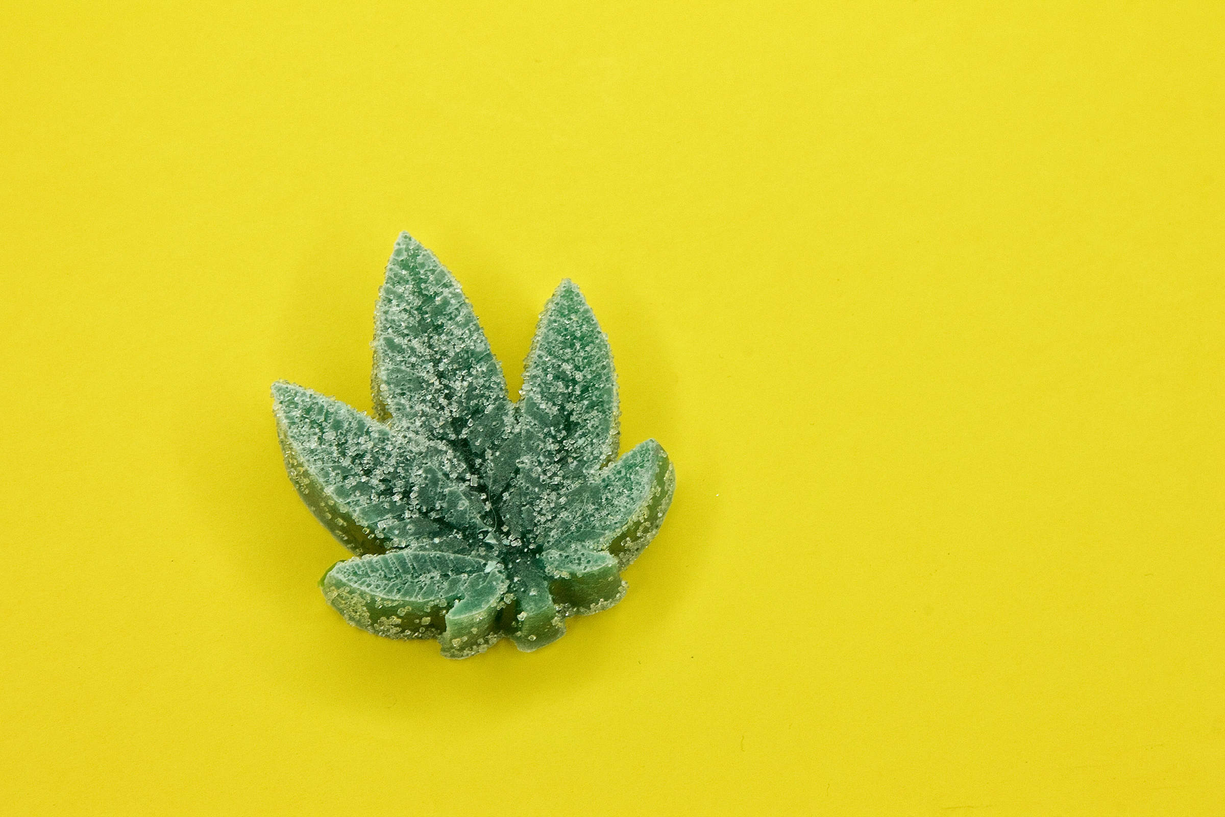 Should You Try Products with CBD Oil? - Vimarsana News
