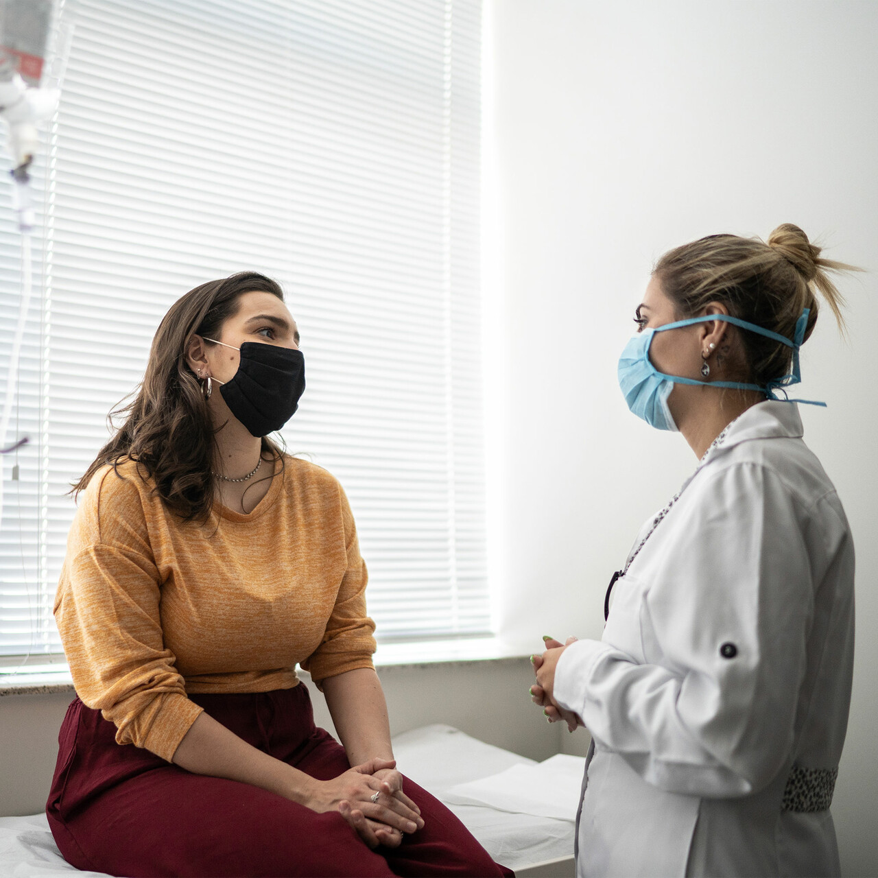 病人与医生商量