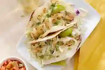 鱼炸玉米饼
