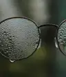 湿眼镜