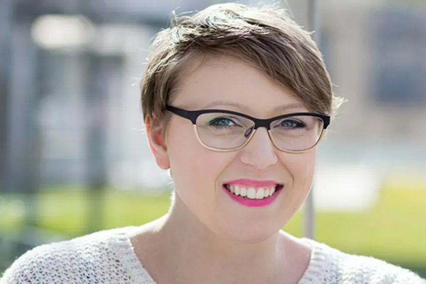 杰基·齐默尔曼的大头照。