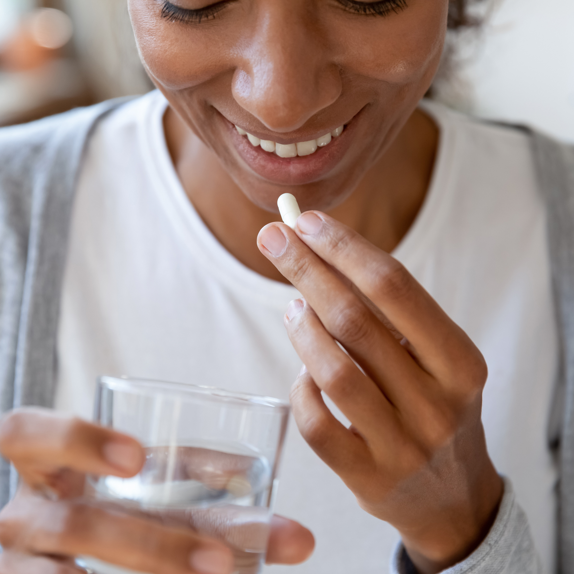 女性服用避孕药