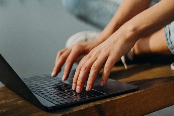 关闭双手打字的了