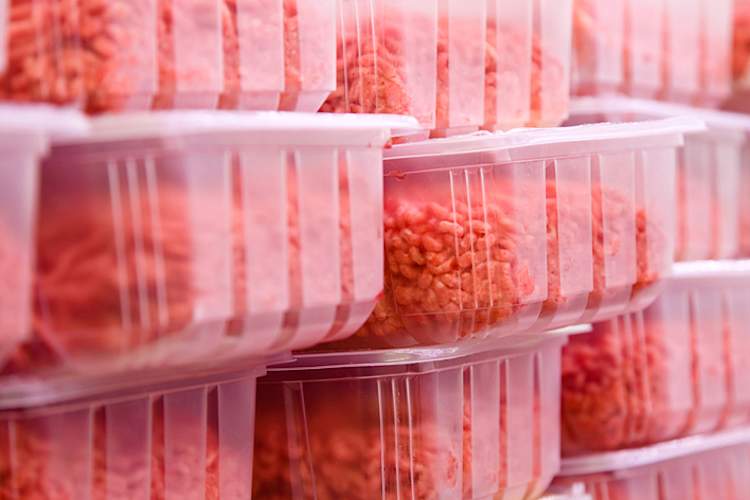 碎牛肉在杂货店。