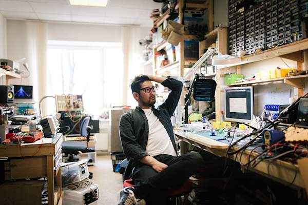 他办公室里一个没有条理的人