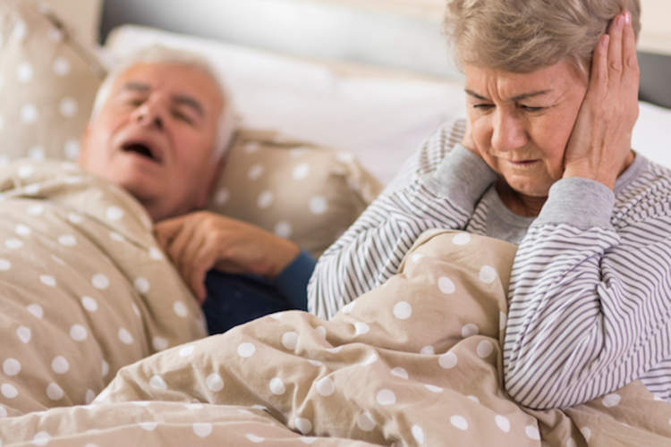 打鼾是一个严重的问题