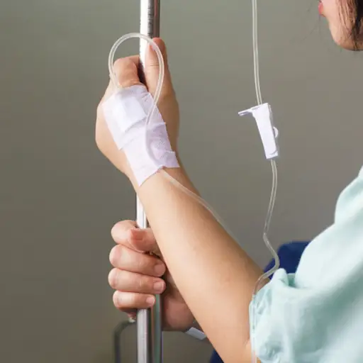 患者在医院与IV