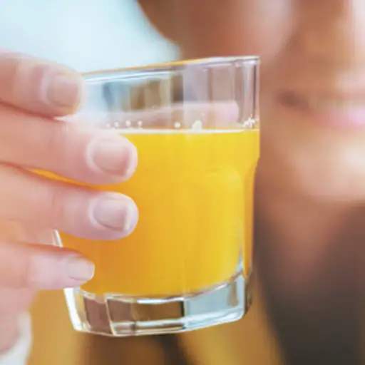 杯橙汁。