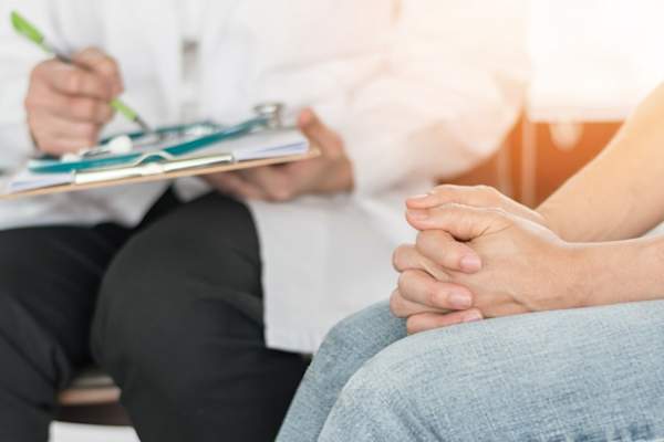 成熟的女人跟医生