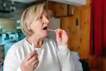 自我口腔拭子