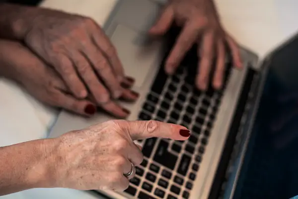 如何告诉亲人你有hep c