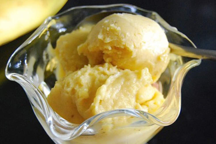 一勺香蕉极乐冰淇淋。