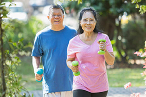 夫妇走配重块图像