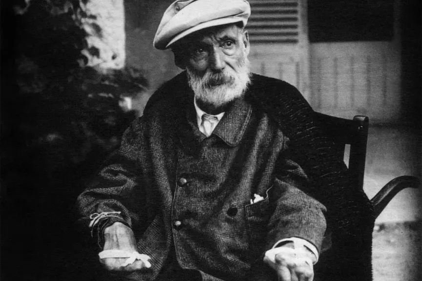 皮埃尔·奥古斯特·雷诺阿c。1918显示他的关节炎和带他过去带他刷他的手