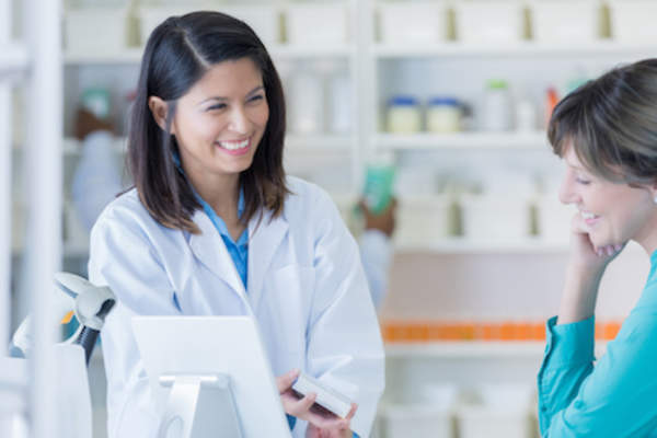 有关处方药师说话。