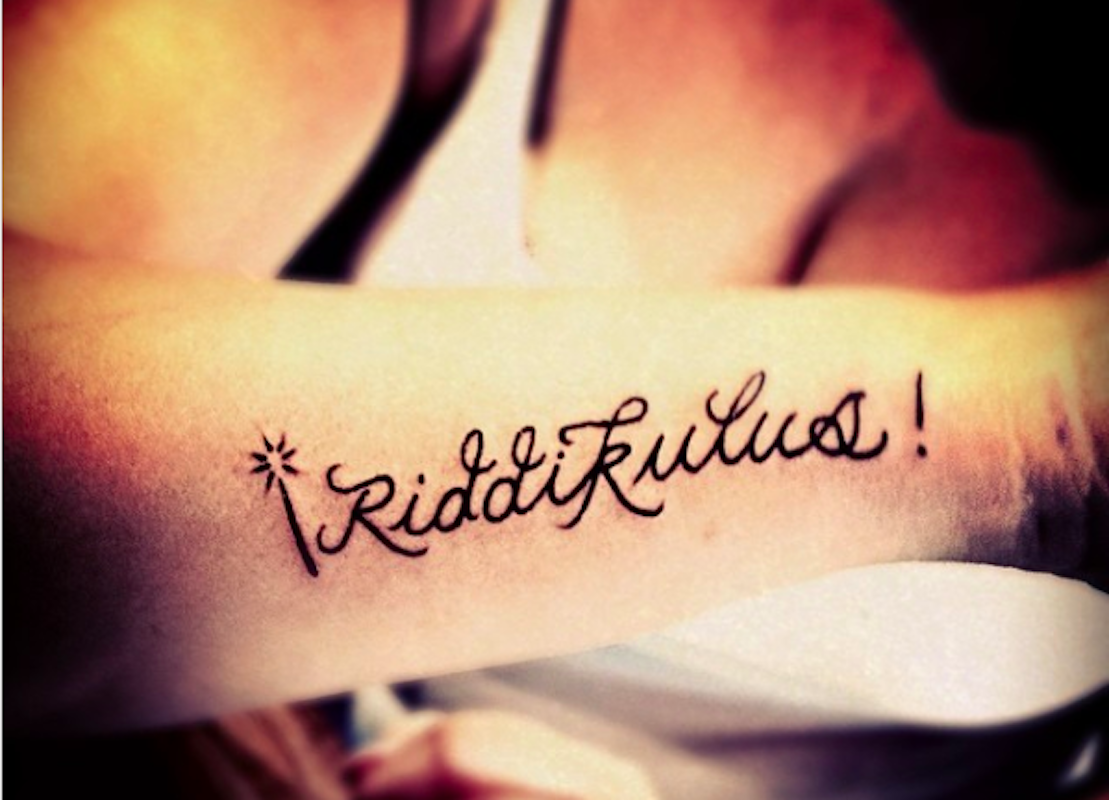 Stylized Neurons Tattoo created on Craiyon, image size:1109x800