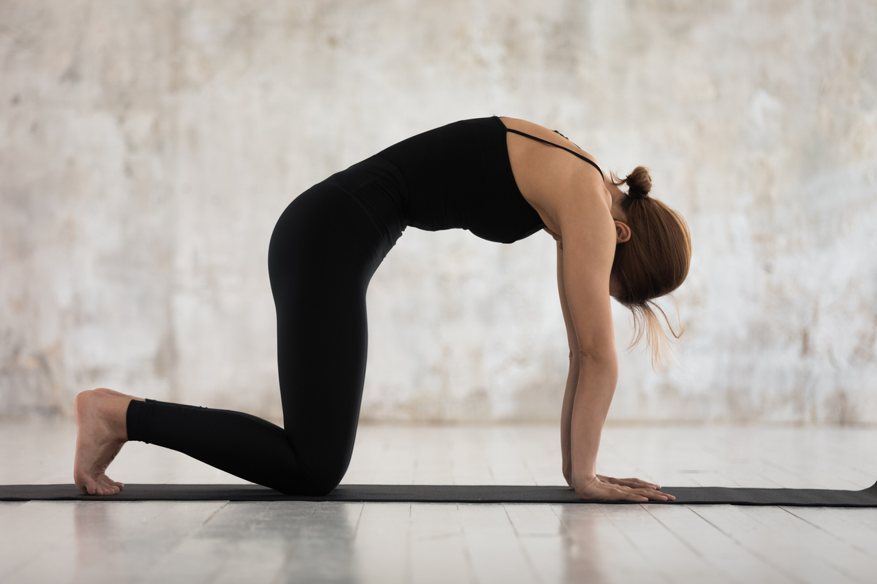 14 Best Yoga Poses For Back Pain [According To Experts]