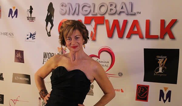 Rosanne Gialanella在SMGlobal时装秀上。