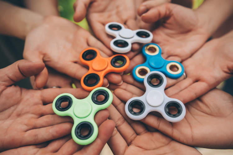 坐立不安的孩子。