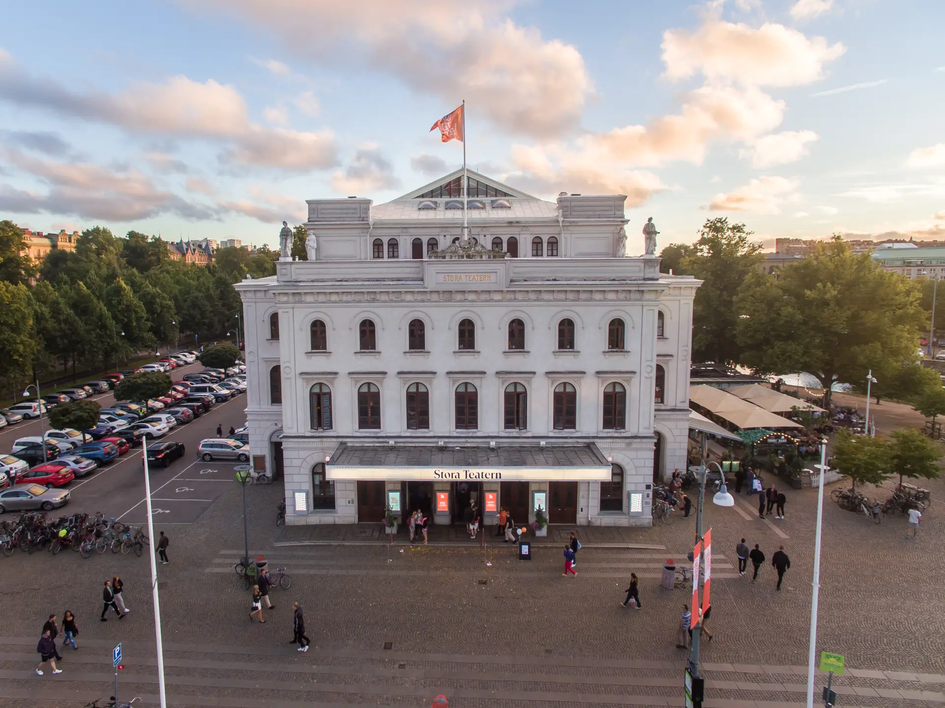 Stora teatern byggnad. Fotograf: Simon Dybeck.