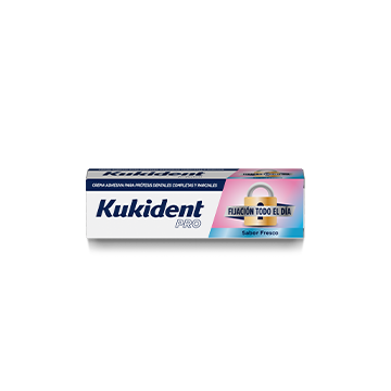 Adhesivo para prótesis dentales Kukident Fijación Todo El Día Fresco
