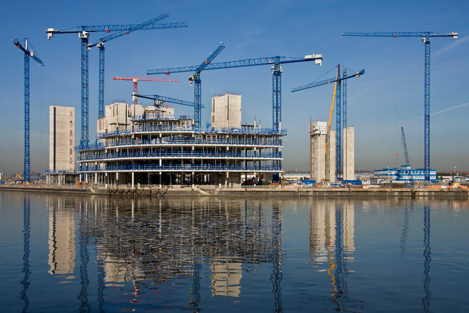 Construction Focus: Understanding Road, Building and Bridge Industries