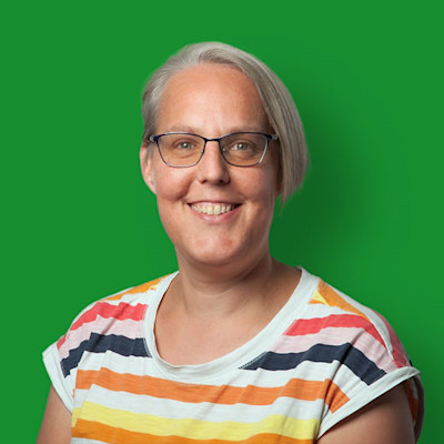 Portret van Anne Valkering, projectcoördinator bij SIDN fonds